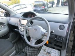 TOYOTA SIENTA X LIMITED 2010 full