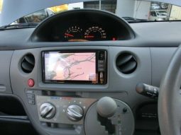 TOYOTA SIENTA X LIMITED 2010 full