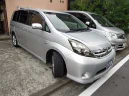 Toyota ISIS Plantana U Selection 2010 full