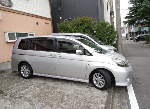 Toyota ISIS Plantana U Selection 2010 full