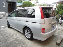Toyota ISIS Plantana U Selection 2010 full