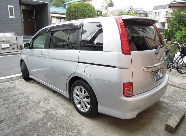 Toyota ISIS Plantana U Selection 2010 full