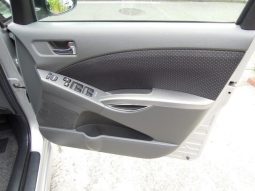 Toyota ISIS Plantana U Selection 2010 full