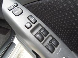 Toyota ISIS Plantana U Selection 2010 full