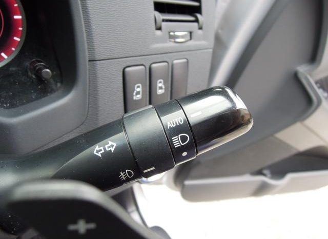 Toyota ISIS Plantana U Selection 2010 full