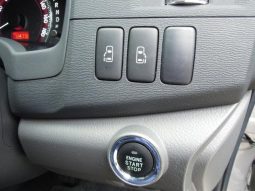 Toyota ISIS Plantana U Selection 2010 full