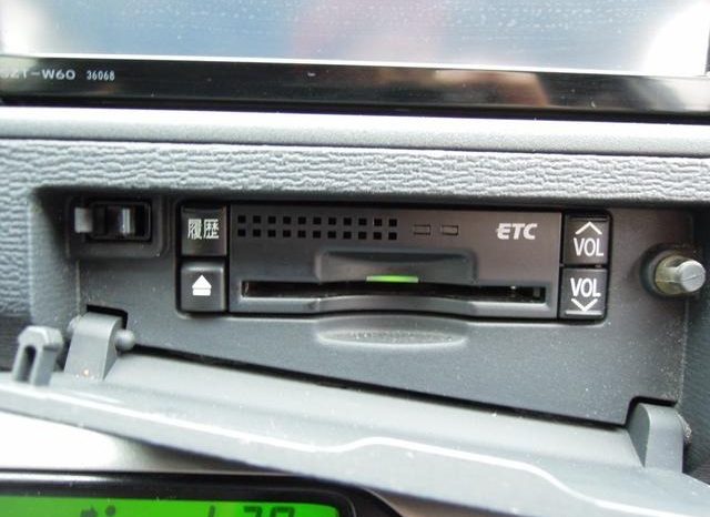 Toyota ISIS Plantana U Selection 2010 full