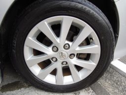 Toyota ISIS Plantana U Selection 2010 full