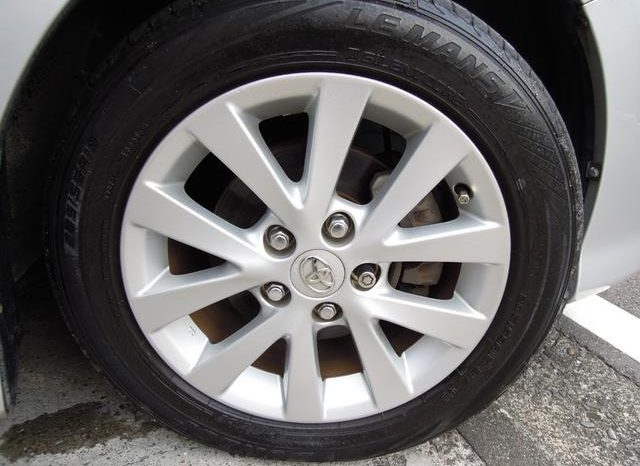 Toyota ISIS Plantana U Selection 2010 full