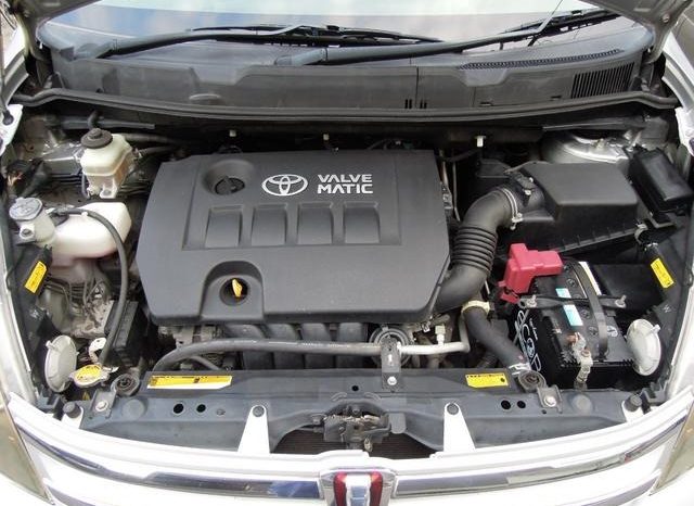 Toyota ISIS Plantana U Selection 2010 full