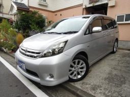 Toyota ISIS Plantana U Selection 2010 full