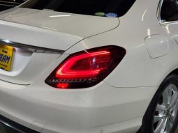 MERCEDES BENZ C-CLASS C200 AVANTGARDE 2018 full