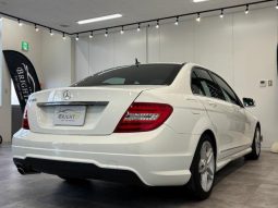 MERCEDES BENZ C-CLASS C200 BLUE EFFICIENCY AVANTGARDE 2012 full