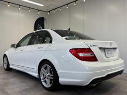 MERCEDES BENZ C-CLASS C200 BLUE EFFICIENCY AVANTGARDE 2012 full