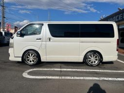 TOYOTA HIACE VAN LONG SUPER GL 2010 full