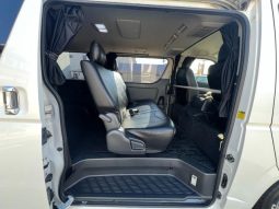 TOYOTA HIACE VAN LONG SUPER GL 2010 full