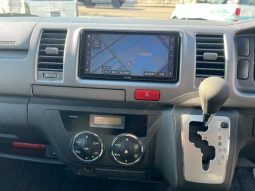 TOYOTA HIACE VAN LONG SUPER GL 2010 full