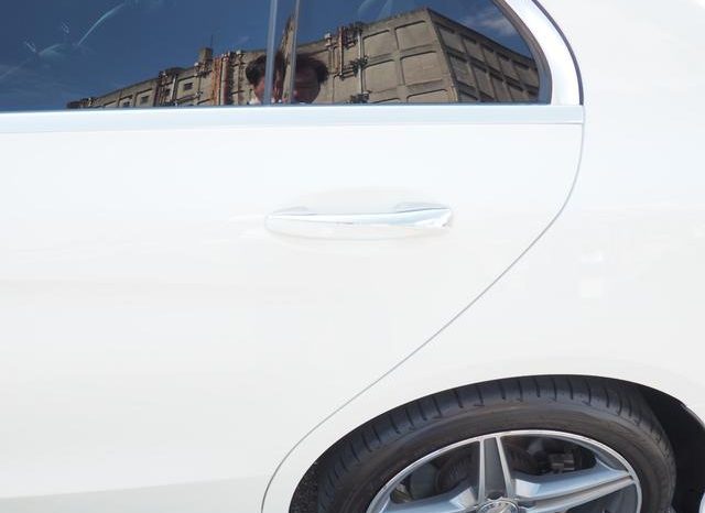 MERCEDES BENZ C-CLASS C200 AVANTGARDE AMG LINE 2015 full