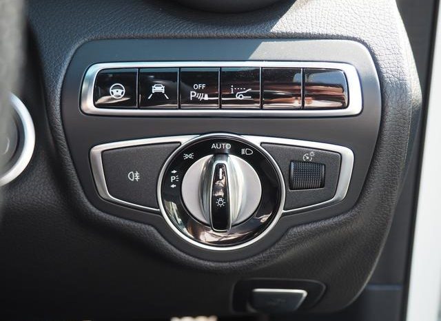 MERCEDES BENZ C-CLASS C200 AVANTGARDE AMG LINE 2015 full