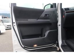 TOYOTA VELLFIRE 2.4Z 2012 full