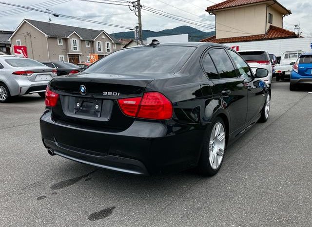 BMW 3 Series 320i M Sport Package full