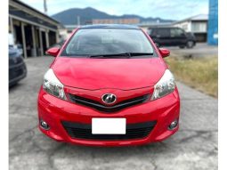 Toyota Vitz F 2012 full