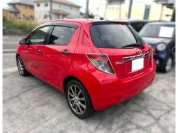Toyota Vitz F 2012 full