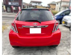 Toyota Vitz F 2012 full