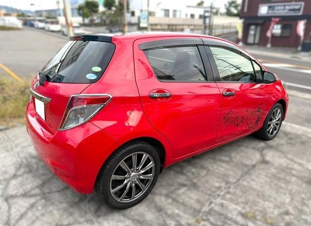 Toyota Vitz F 2012 full