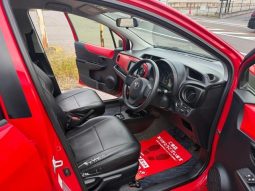 Toyota Vitz F 2012 full