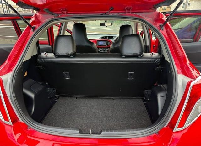 Toyota Vitz F 2012 full