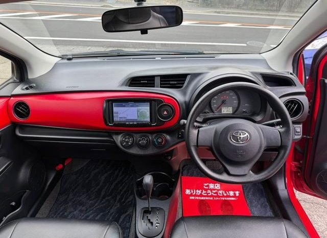 Toyota Vitz F 2012 full