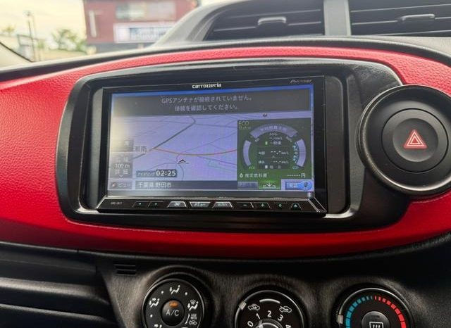 Toyota Vitz F 2012 full