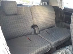 TOYOTA NOAH SI 2010 full