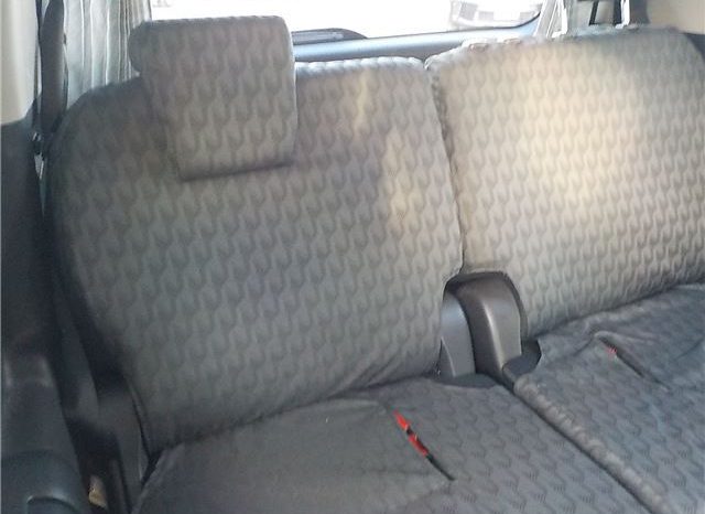 TOYOTA NOAH SI 2010 full