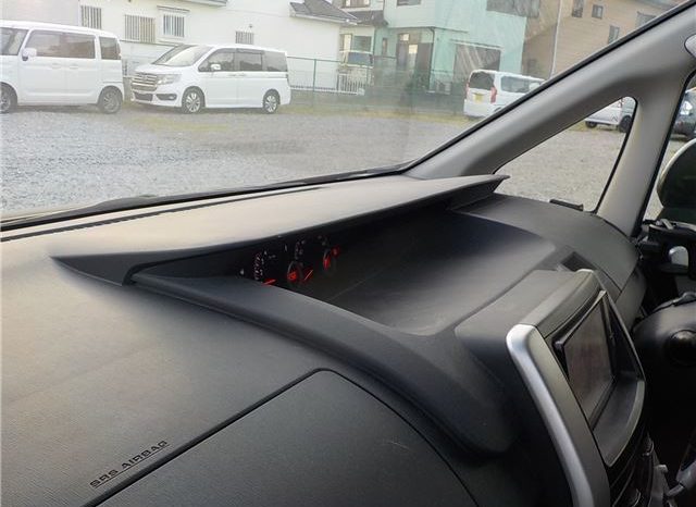 TOYOTA NOAH SI 2010 full