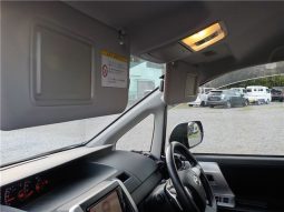 TOYOTA NOAH SI 2010 full