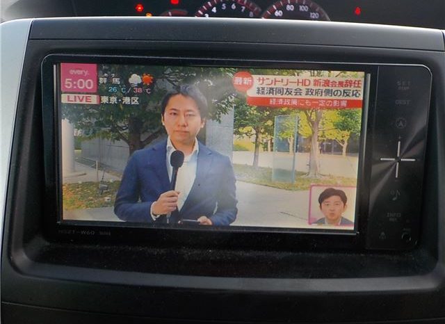 TOYOTA NOAH SI 2010 full