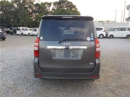 TOYOTA NOAH SI 2010 full
