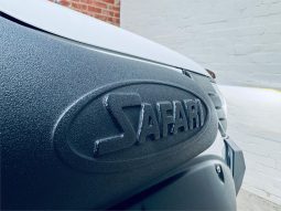 TOYOTA HILUX SR5 2018 full