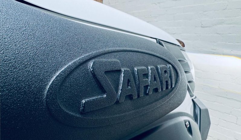 TOYOTA HILUX SR5 2018 full