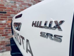 TOYOTA HILUX SR5 2018 full