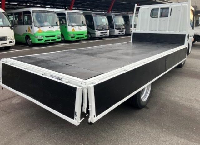 MITSUBISHI FUSO CANTER 2018 full