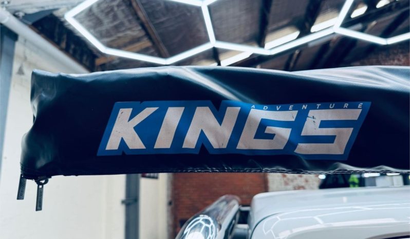 TOYOTA HILUX SR5 2018 full