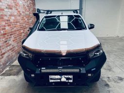 TOYOTA HILUX SR5 2018 full