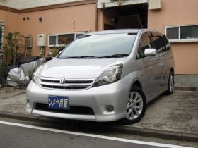 Toyota ISIS Plantana U Selection 2010