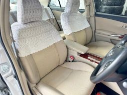 TOYOTA PREMIO F L Package full