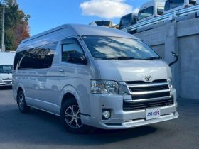 TOYOTA HIACE COMMUTER SUPER LONG GL 2016