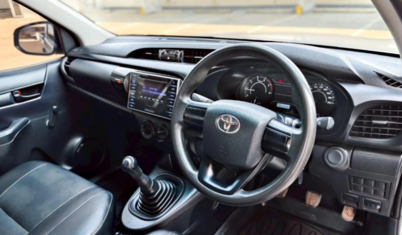 Toyota Hilux Revo Single Cab 2.4J 2017 full
