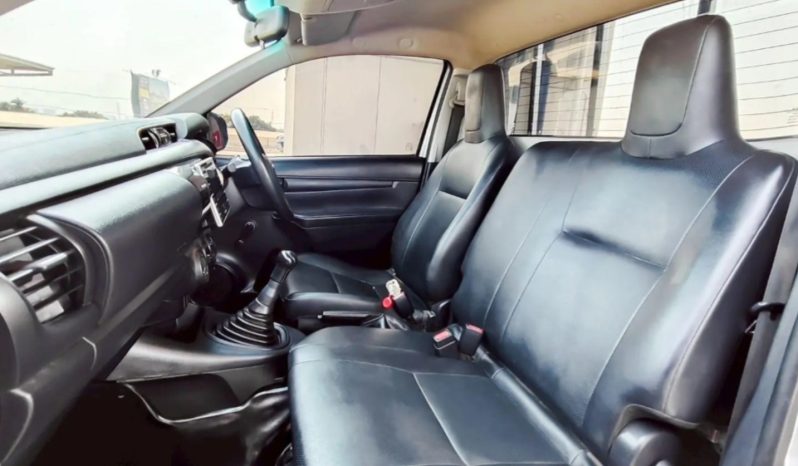 Toyota Hilux Revo Single Cab 2.4J 2017 full